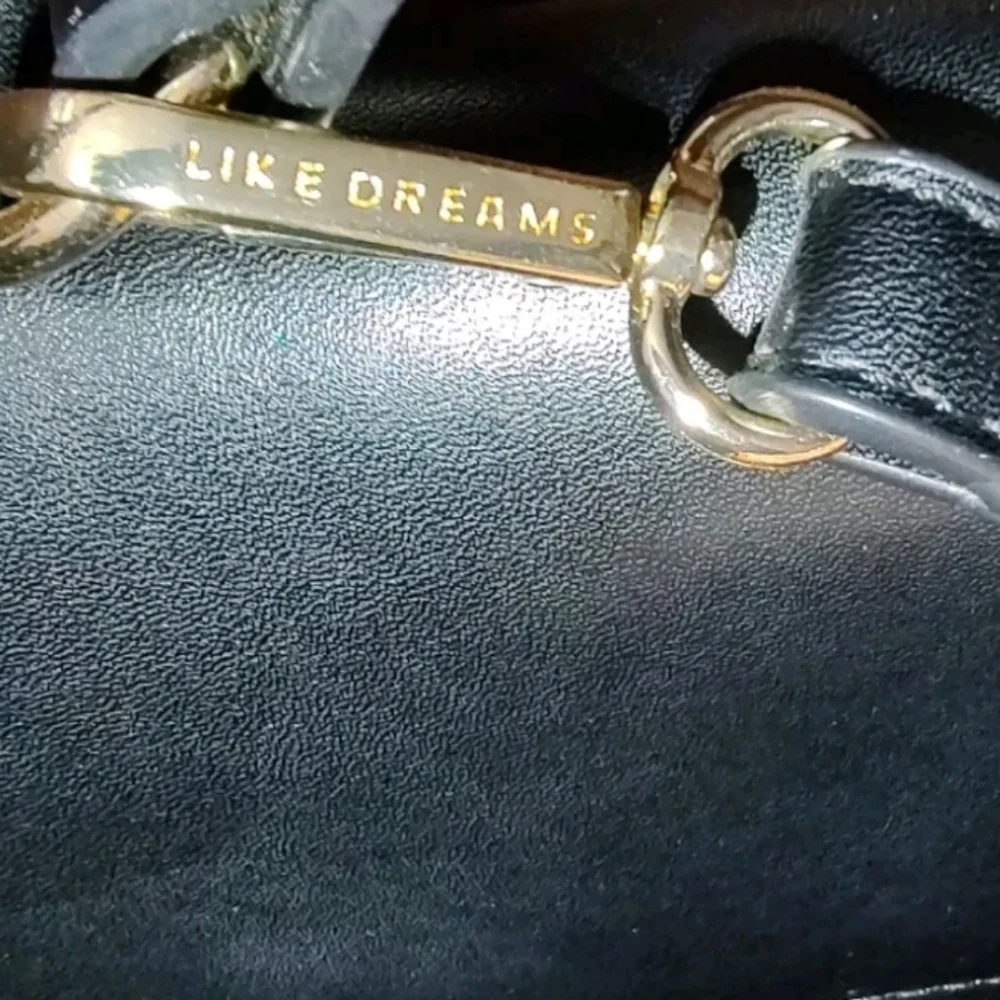 Like Dreams Adj Crossbody Strap Small Bag W/Tortoiseshell Chain Link Top Handle